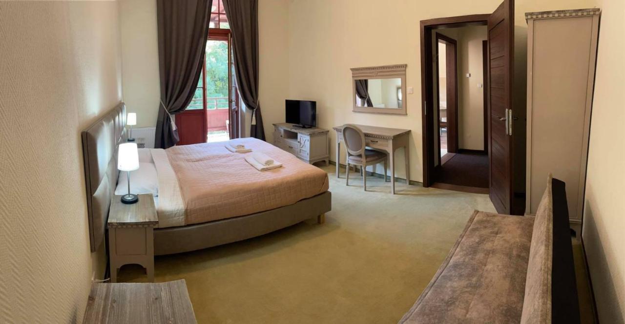 Kaiserhof Krynica Morska Aparthotel Екстериор снимка