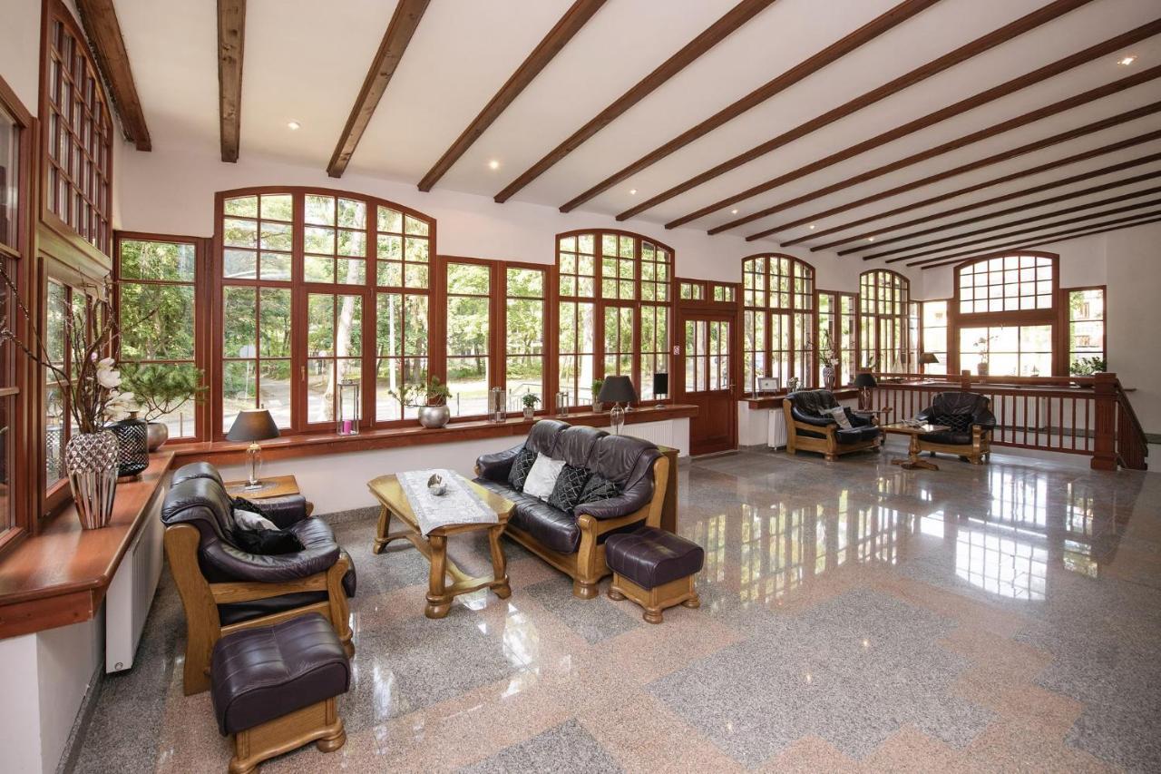 Kaiserhof Krynica Morska Aparthotel Екстериор снимка